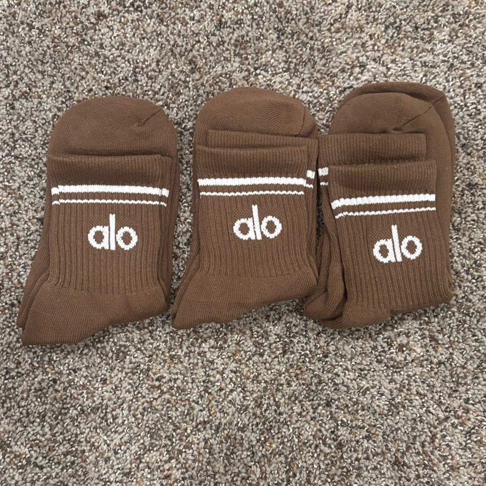 ALO Yoga Throwback Socks - Size M